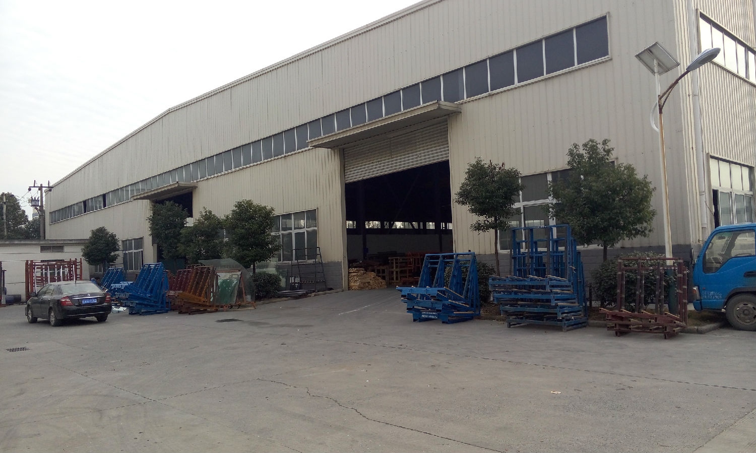 伟豪玻璃生产区