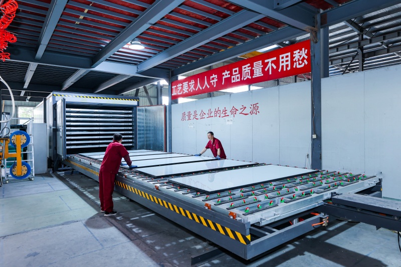 伟豪纳米硅防火玻璃4号生产线